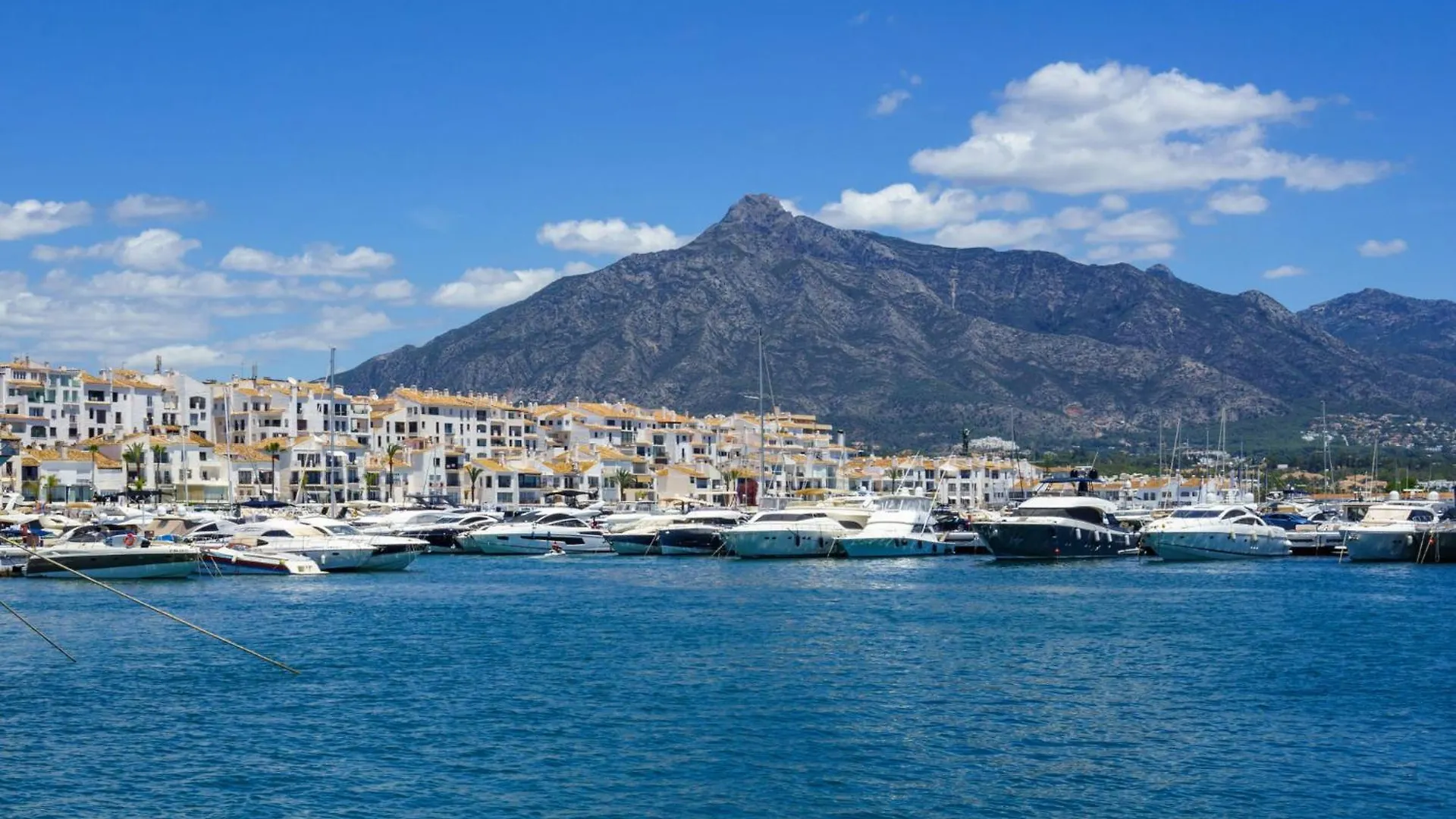 Apartment Los Patios De Santa Maria By Interhome Marbella